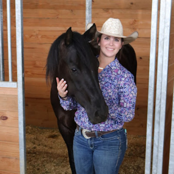 Meet your Posher, Heather - Picture 1 of 1